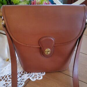 Vintage Coach 1994 Bradley Bucket Bag in British Tan 9936